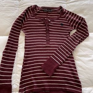 A&F Henley long sleeve T-shirt size XS